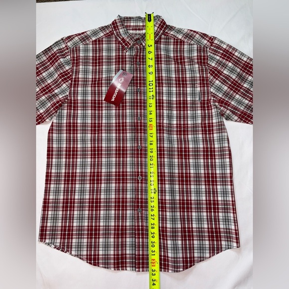 Wolverine NWT Men’s Size L Mortar Short Sleeve Dark Brick Red Plaid Casual Shirt - Picture 3 of 8